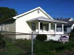 How big is the yard in dunbar wv? 104 7th St Dunbar Wv 25064 House For Rent In Dunbar Wv Apartments Com