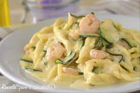 La panna e un prodotto ittico di fiume o di mare; Le Trofie Zucchine E Gamberetti Cremose Piu Facili E Veloci Che Avrete Mai Preparato Per I Pranzi Delle Feste Ma Non Solo