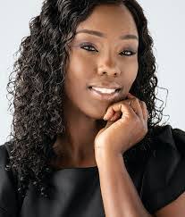 Tamara James's Instagram, Twitter & Facebook