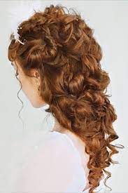 Daphne Bridgerton Half Up Half Down Curly Hairstyle In 2021 Down Curly Hairstyles Formal Hairstyles For Long Hair Wedding Hair Inspiration
