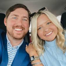 Veronica Whisman's Instagram, Twitter & Facebook