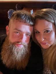 Ashley Roark and Christopher Sexton's Wedding Website