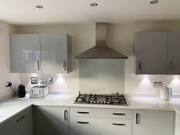English (australia) english (canada) english (ireland) english (united kingdom) español. Symphony Light Grey Gloss Kitchen Aeg Appliances Granite Worktops Used Kitchen Hub