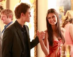 Why Did Stefan & Elena Break Up In The Vampire Diaries?
