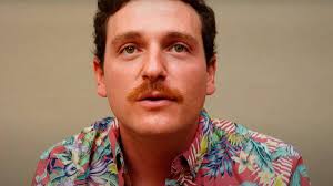 El cantante Diego Gallardo murió por una bala perdida cuando recogía a su  hijo en ola de violencia en Ecuador