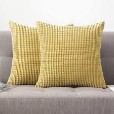 Acquista online o visita il punto vendita conforama più vicino! ð—¦ð—²ð˜ ð—±ð—¶ ð—³ð—²ð—±ð—²ð—¿ð—² Gialle ð—°ð˜‚ð˜€ð—°ð—¶ð—»ð—¼ ð—¶ð—» ð˜ƒð—²ð—¹ð—¹ð˜‚ð˜ð—¼ ð—½ð—²ð—¿ ð—±ð—¶ð˜ƒð—®ð—»ð—¼ Cuscini Decorativi Federe Cuscino Federe