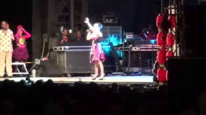 Mostrar mensagens com a etiqueta musicas mocambicanas. Viii Festival Nacional Da Cultura Inhambane 2014 Cantora Chinesa Interpreta Musica Mocambicana Youtube