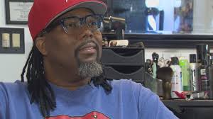 Barber gets unexpected help, shares the impact