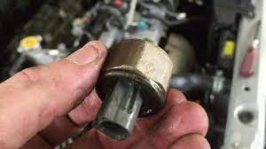 Knock sensor selen er åben eller kortsluttet. P0330 P0325 Knock Sensor Removal Camry Lexus V6 2002 2006 Youtube