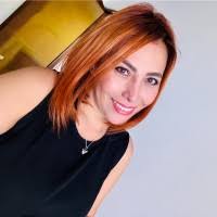 70+ perfiles de «Claudia Robledo»