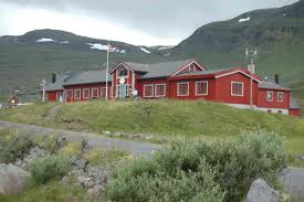 Hovedhuset i fondsbu het opprinnelig den glade vandrer og ble bygd i 1932 og eid av eidsbugarden hotell. Fondsbu Store Norske Leksikon