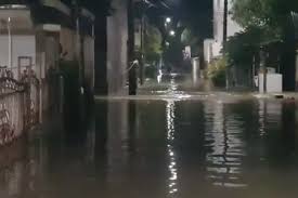 Kesanya adalah permukaan bumi menjadi panas, ekosistem terganggu, banjir berlaku secara kerap dan juga berlakunya kejadian alam yang tidak normal. Banjir Kembali Landa Puluhan Rumah Di Cipinang Melayu Antara News