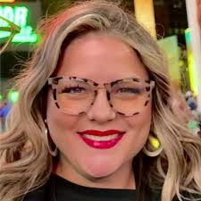 Stephanie Wiltse's Instagram, Twitter & Facebook