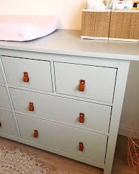 Hemnes Ikea Kast Geschilderd Met Early Dew Van Flexa En Leren Handgrepen Erop Gemaakt Voor Mijn Dochter Madelief Ikeahack Ikea Ikea Kast Hemnes