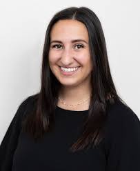 Michelle Oakland's Instagram, Twitter & Facebook