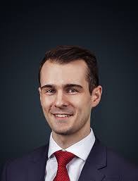 Dexter Ross's Instagram, Twitter & Facebook