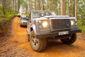 2019 land rover defender vs 2019 toyota land cruiser prado description: 2009 Land Rover Defender Vs Nissan Patrol Vs Toyota Landcruiser 76 Series Vs Lc200 4x4 Comparison Review