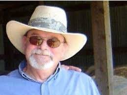 Leon Ewing's Instagram, Twitter & Facebook