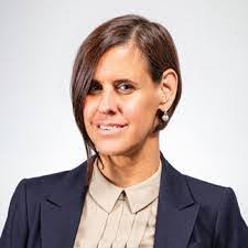 Lisa Tona's Instagram, Twitter & Facebook