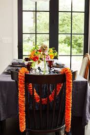 Items used to decorate entry table or console table varies from bats. 35 Creative Halloween Table Decorations Halloween Table Centerpieces