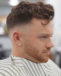 Ver más ideas sobre como cortar pelo hombre, cortes de cabello masculino, cortes de cabello corto. Cortes De Cabello Ondulado O Rizado Primavera Verano 2021 Modaellos Com