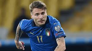 L'italia riapre, ma cosa resta vietato? Immobile Con La Fascia Titolare E Capitano In Lituania Italia