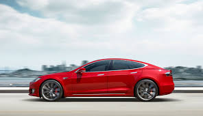 A tesla model s plaid erupted in flames as the owner was driving down the road on tuesday, attorneys for the man said, briefly trapping him in the car after the electronically activated doors would not open. Tesla Plant Antrieb Mit 3 Motoren Fur Model S X Ecomento De