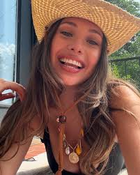 Ava Garcia (@avaamargot) • Instagram photos and videos