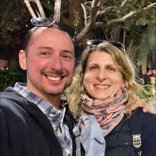 I've got a large frame canzo in near mint condition but it's too big big  for me, does anyone have a medium frame they want to swap? I'll put money  to for