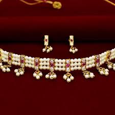 Pin By Suparna On Gold Fashion Necklace Gold Fashion Necklace Pearl Necklace Designs Jewelry Design Necklace