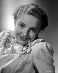 Dona Lee Smiling and Leaning Portrait Photo Print (24 x 30) : Amazon.ca:  Home