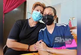 Amatlah penting, penjawat awam faham sejarah kita dan apa yang sedang dilakukan oleh pemerintah yang baharu ini. Ikat Perut Makan Sehari Sekali Kutip Sayur Tepi Jalan Astro Awani