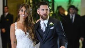 Aug 07, 2021 · antonella roccuzzo latest news videos photos about antonella roccuzzo the economic times page 1 from img.etimg.com however, she was once blocked by leo messi's instagram account and had to ask her 900,000 followers for help, launching the #unblockmemessi. Antonella Roccuzzo Krass So Viele Instagram Follower Hat Messis Frau
