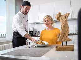 Geliefert in … wo immer sie sich in zug befinden, der smood lieferservice beliefert sie gerne mit den besten speisen. Im Trend Massgeschneidertes Menu Vom Mietkoch Berlin De