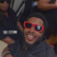 PICKLE LOVERSSSSSS🥒 Popeyes just released new pickle menu items! Pickle  glaze wings, pickle lemonade, fried pickles & a pickle glaze chicken  sandwich 😩😋