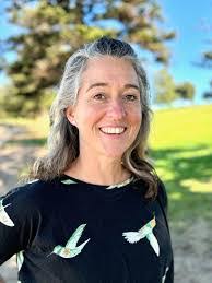 Andrea Rowe's Instagram, Twitter & Facebook