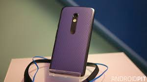 You can wave your hand over the front of the phone to trigger moto display. Motorola Moto X Play Review Big Battery On A Budget Androidapps24 Best Free Android Apps Online Review