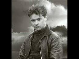 Dylan Thomas Poem Do Not Go Quietly Into That Good Night Youtube Dylan Thomas Poems Dylan Thomas Famous Authors