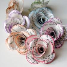 Ramo de flores de papel para el día de la madre, cómo hacer flores de lys, ramos de flores origami. Rosas Y Flores De Papel Periodico Deco Eventos Magic Facebook