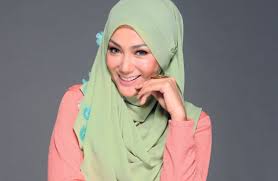 Wangian yang bertaraf antarabangsa, tahan lama serta suci dan halal. Erra Fazira Tak Setuju Lirik Sesebuah Lagu Ibarat Badi Terhadap Kehidupan Media Hiburan