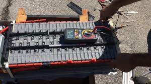 Last week it was fine, now today the12v battery is totally dead. Change Bad Cell On Toyota Prius 2006 Hv Battery Hybrid Youtube