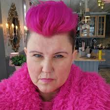 Let's welcome our new members! Welcome to the prettiest pink online family  you will ever meet. PLEASE LET US KNOW WHERE YOU ARE FROM AND HOW YOU FOUND  OUR GROUP. Be sure