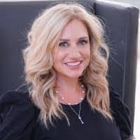 Natalie Teeter's Instagram, Twitter & Facebook