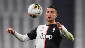 His estimated net worth in 2021 is $400 million. Cristiano Ronaldos Vermogen Steigt Wohl 2020 Auf Eine Milliarde Gq Germany