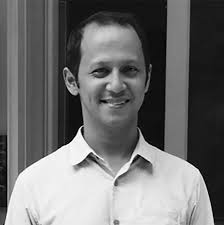 Robin Moran's Instagram, Twitter & Facebook