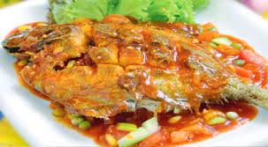 Salah satu variasi olahan ikan bawal adalah masakan ikan bawal goreng saus asam manis. Resep Ikan Bawal Asam Manis Untuk Santapan Keluarga Tercinta