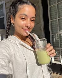 Noelia Salazar's Instagram, Twitter & Facebook