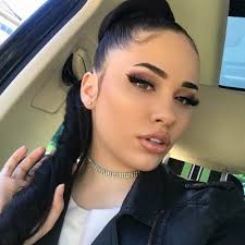 Angela Marett (@marett_angela)