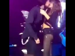 Atrapan a sebastián yatra y tini stoessel besándose en un avión. Sebastian Yatra Y Tini Stoessel Confirman Romance Con Un Beso Diario La Prensa