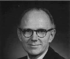 Carolyn Mayne's Instagram, Twitter & Facebook